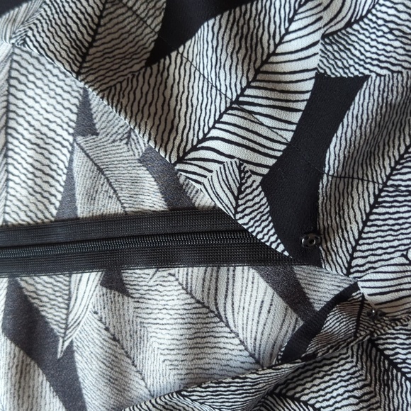 Romper - Picture 2 of 6